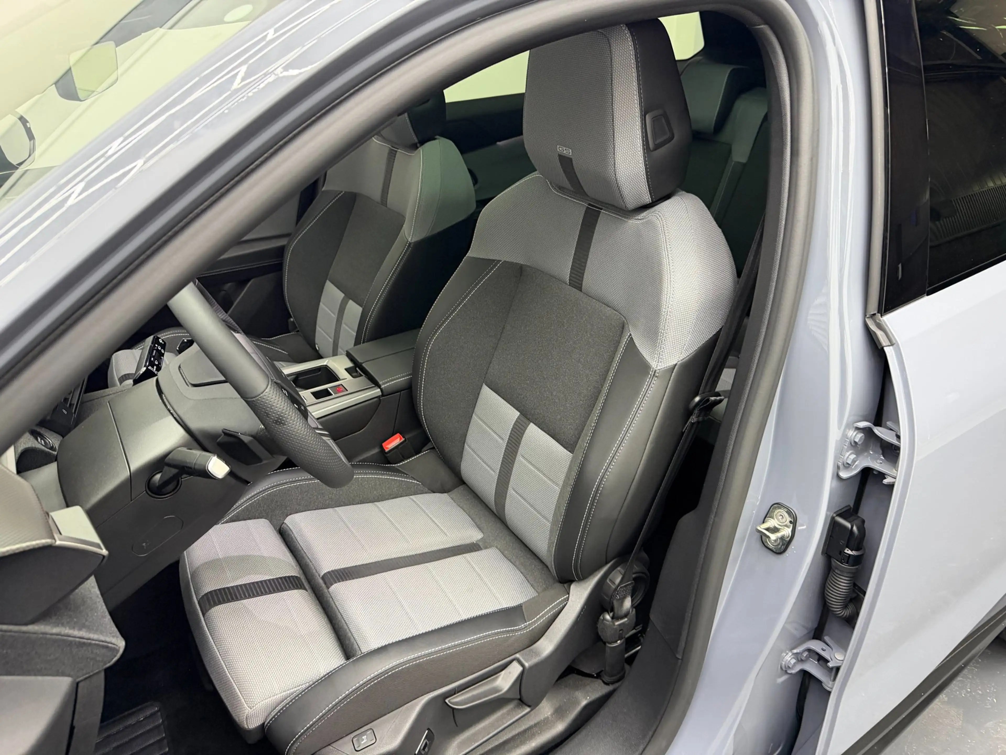 Opel Grandland 1.2 Turbo Hybrid 145PK GS - Pano - Focal - (360) C — photo 9