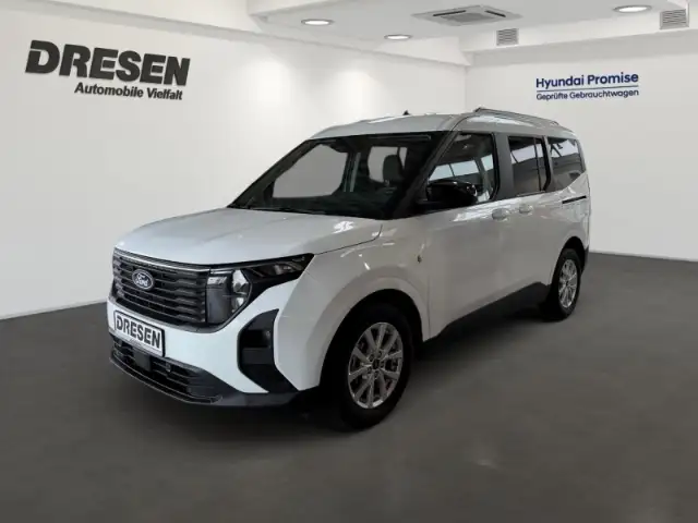 Ford Tourneo Courier 1.0 EcoBoost Titanium + Automatik + Kamera + Klima