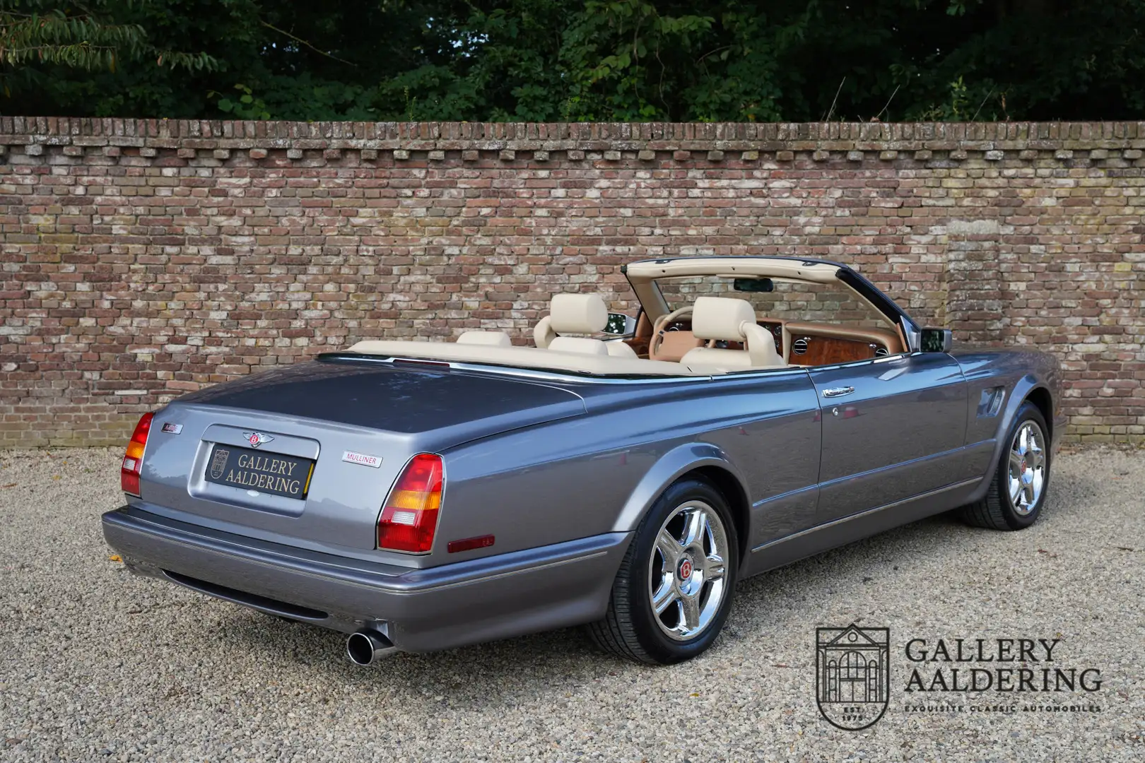 Bentley Azure Convertible One of only 19 built! Rare and sought Grau - 2