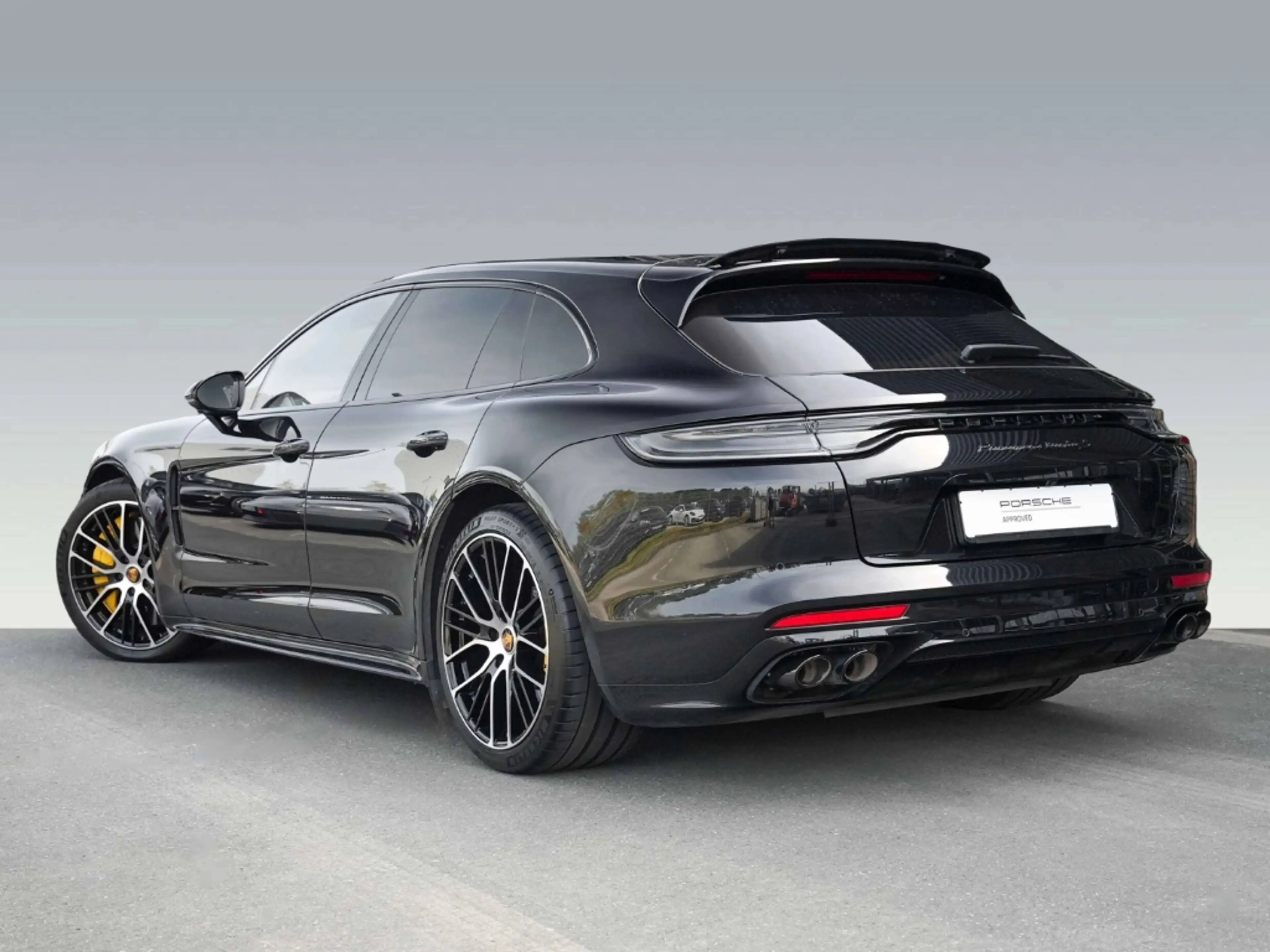 Porsche Panamera Turbo S Sport Turismo — photo 3