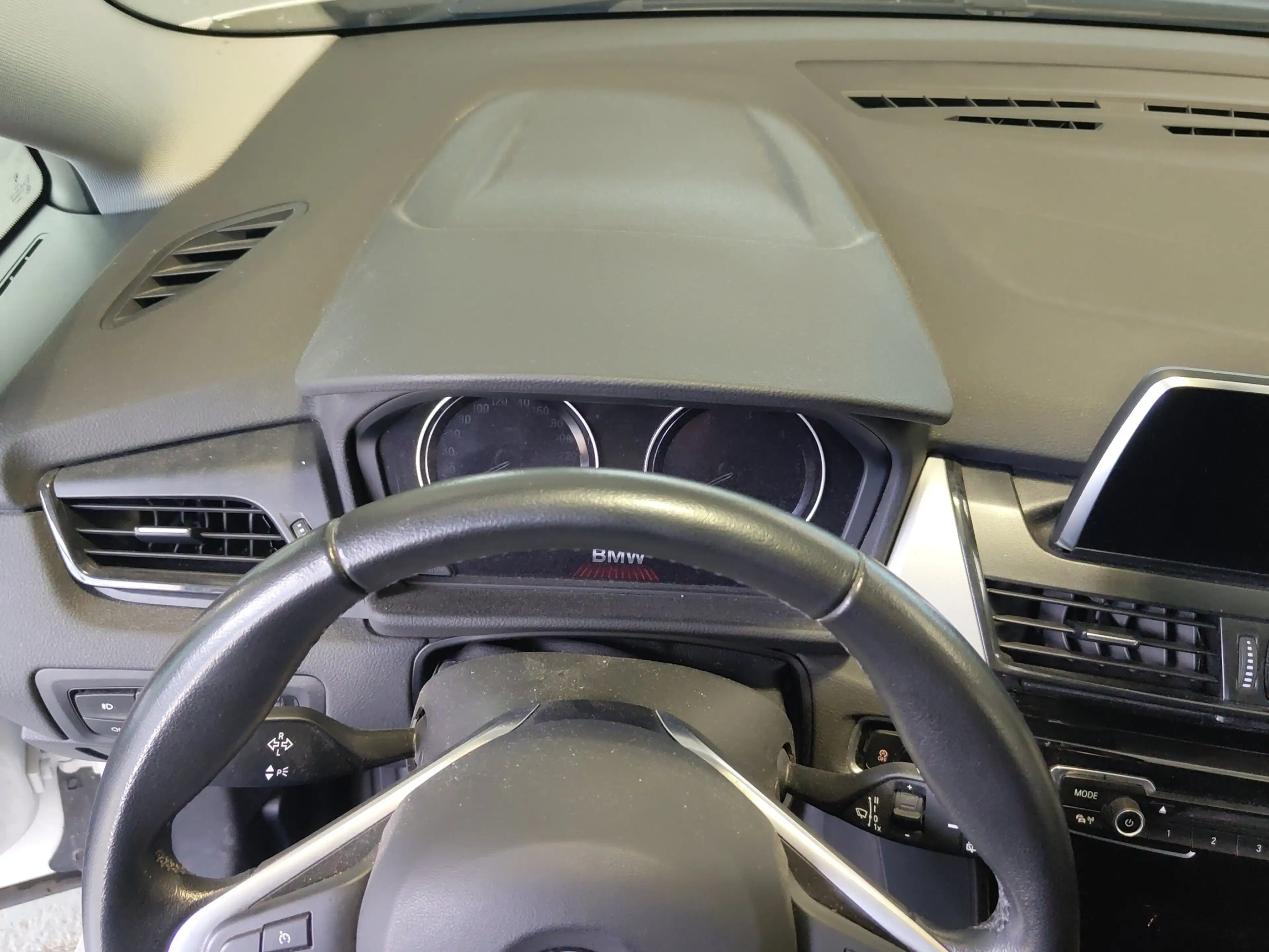 BMW 220 220d A xDr Gran Tourer AHK/NAVI/LED/SH/7-SITZER — photo 9