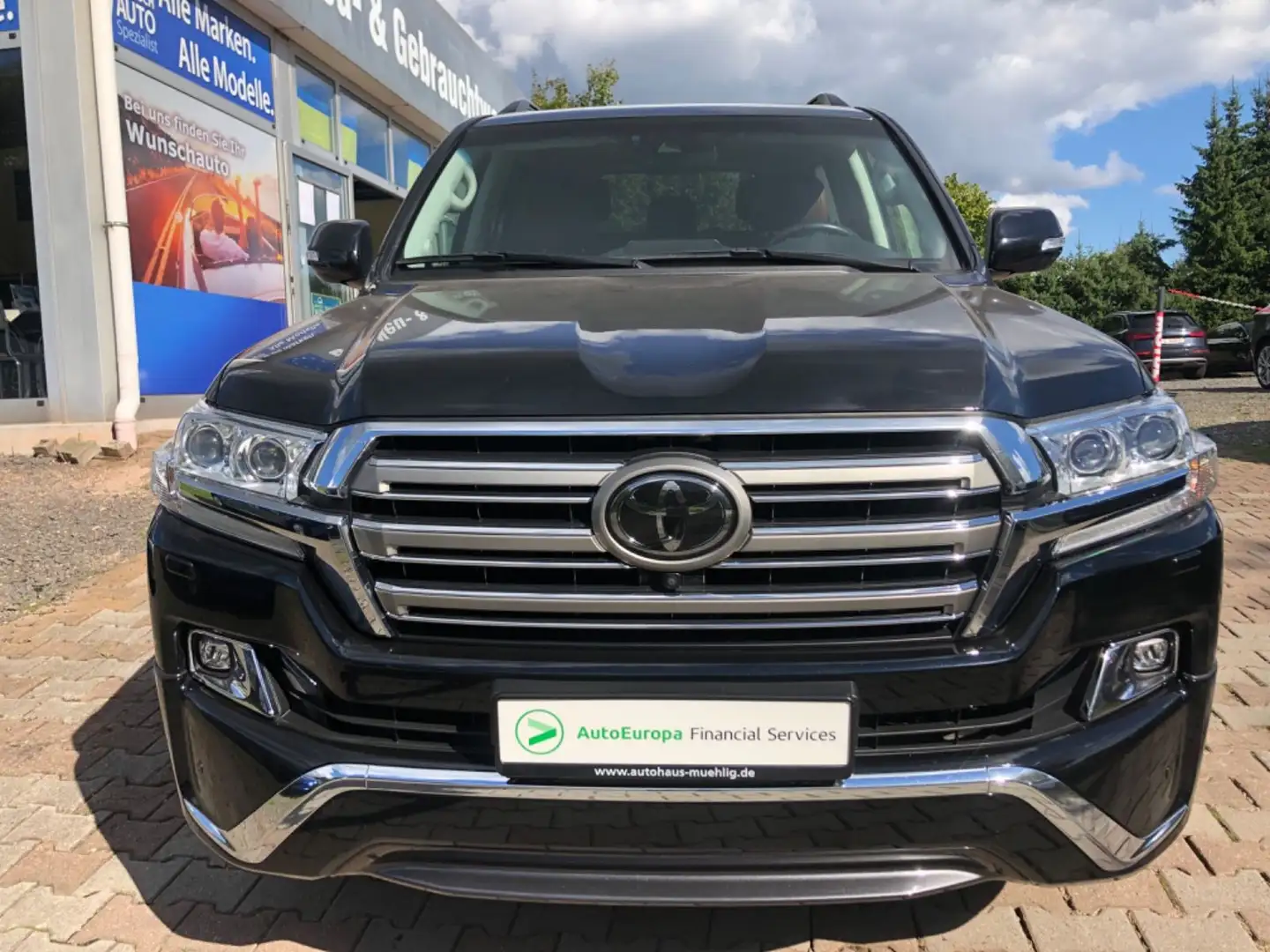 Toyota Land Cruiser 200 Negro - 2
