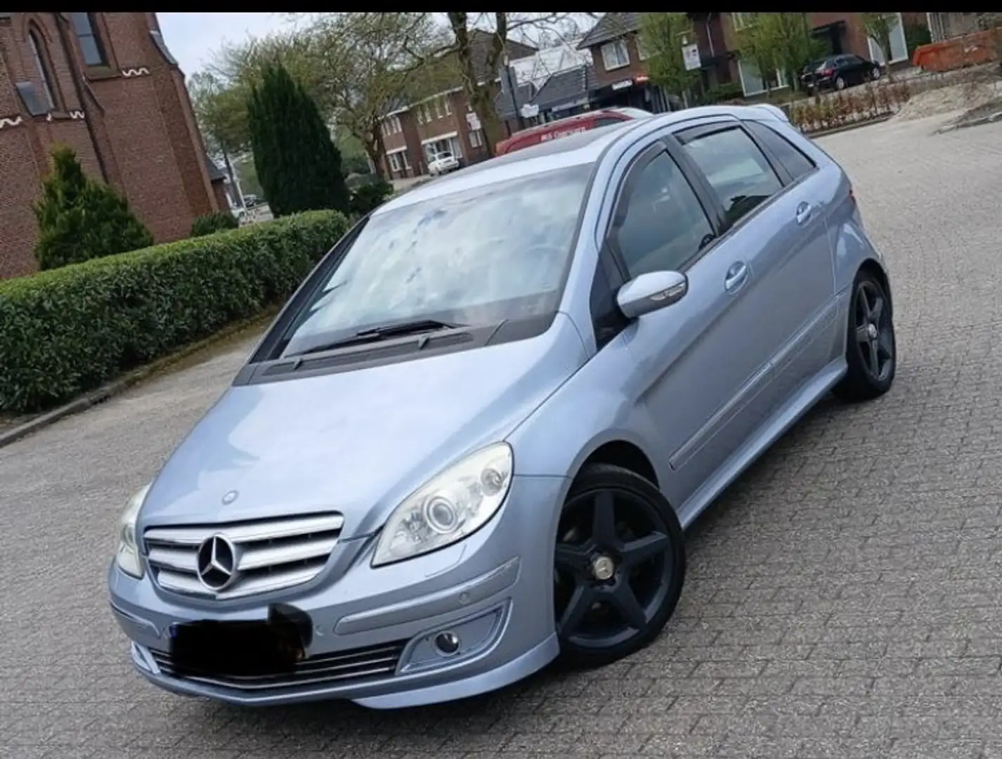 Mercedes-Benz B 200 Turbo - 1