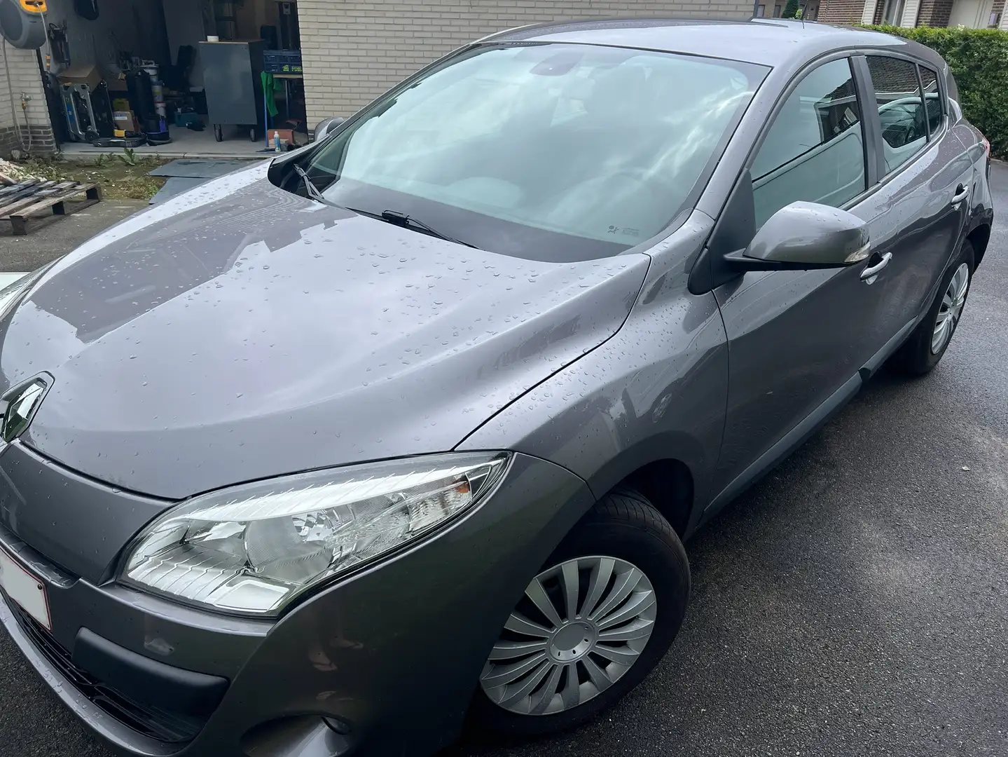 Renault Megane 1.6 16V 110 Dynamique Gris - 1