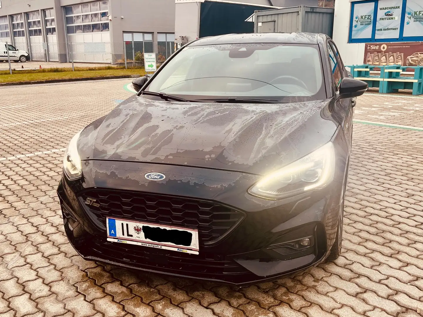 Ford Focus Focus 2.0 EcoBlue SCR ST-Line Business Aut. Schwarz - 2