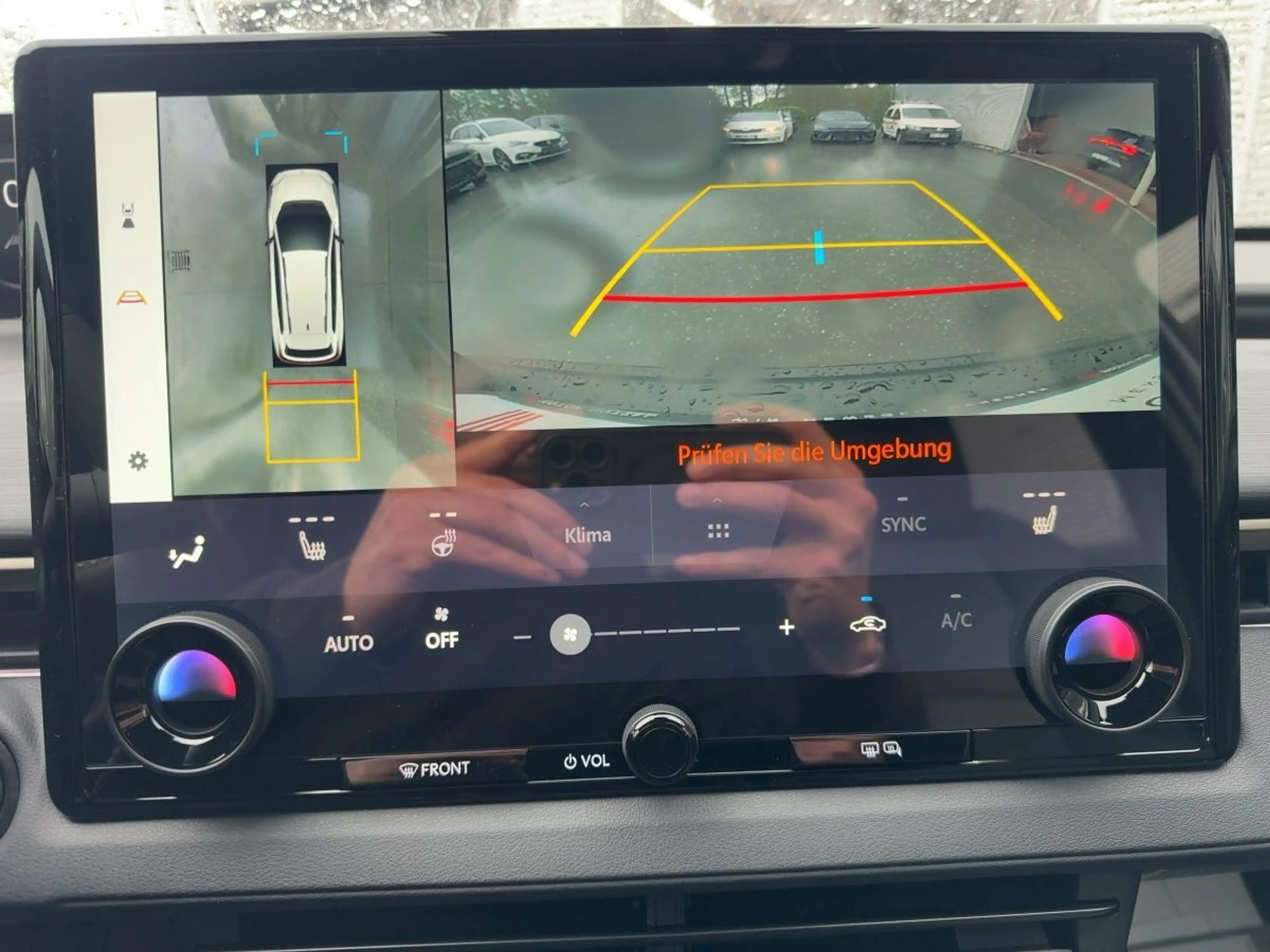 Toyota bZ4X Touring Teamplayer|NAVI|LED|360°|GRA|SHZ — photo 15