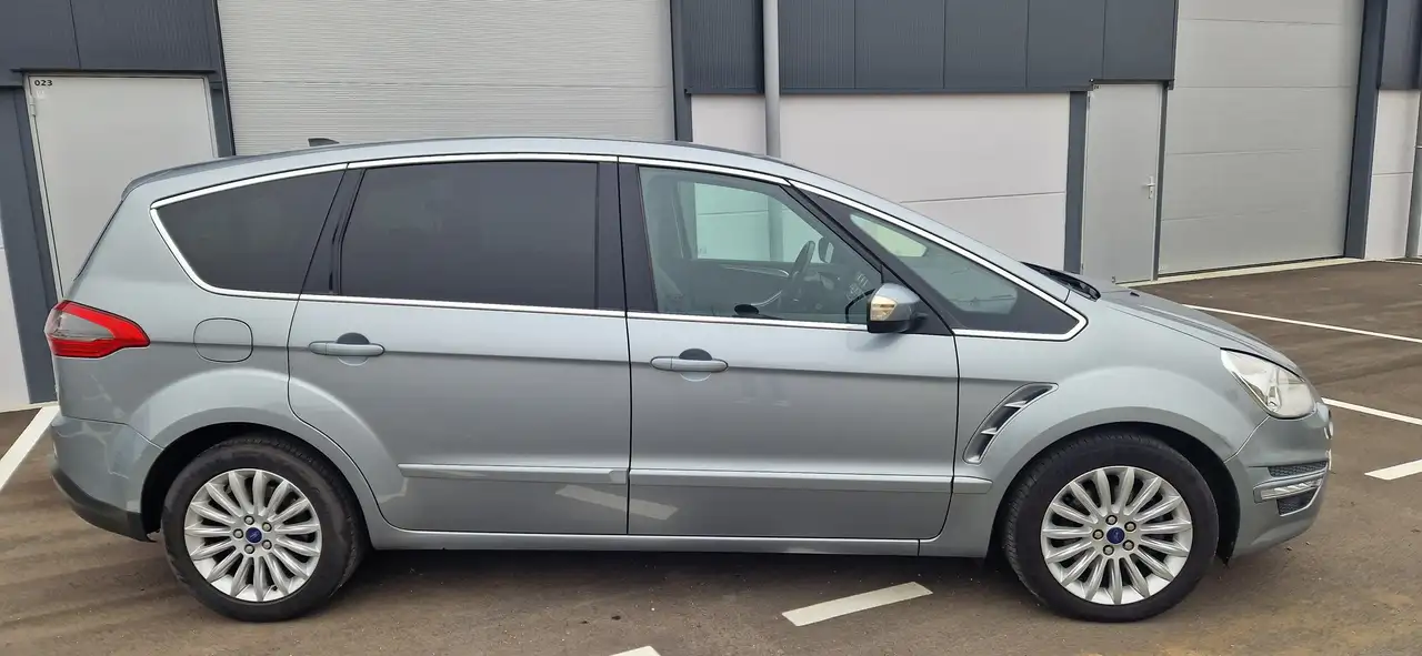 2.0 tdci 140ch, Titanium, boite auto Powershift