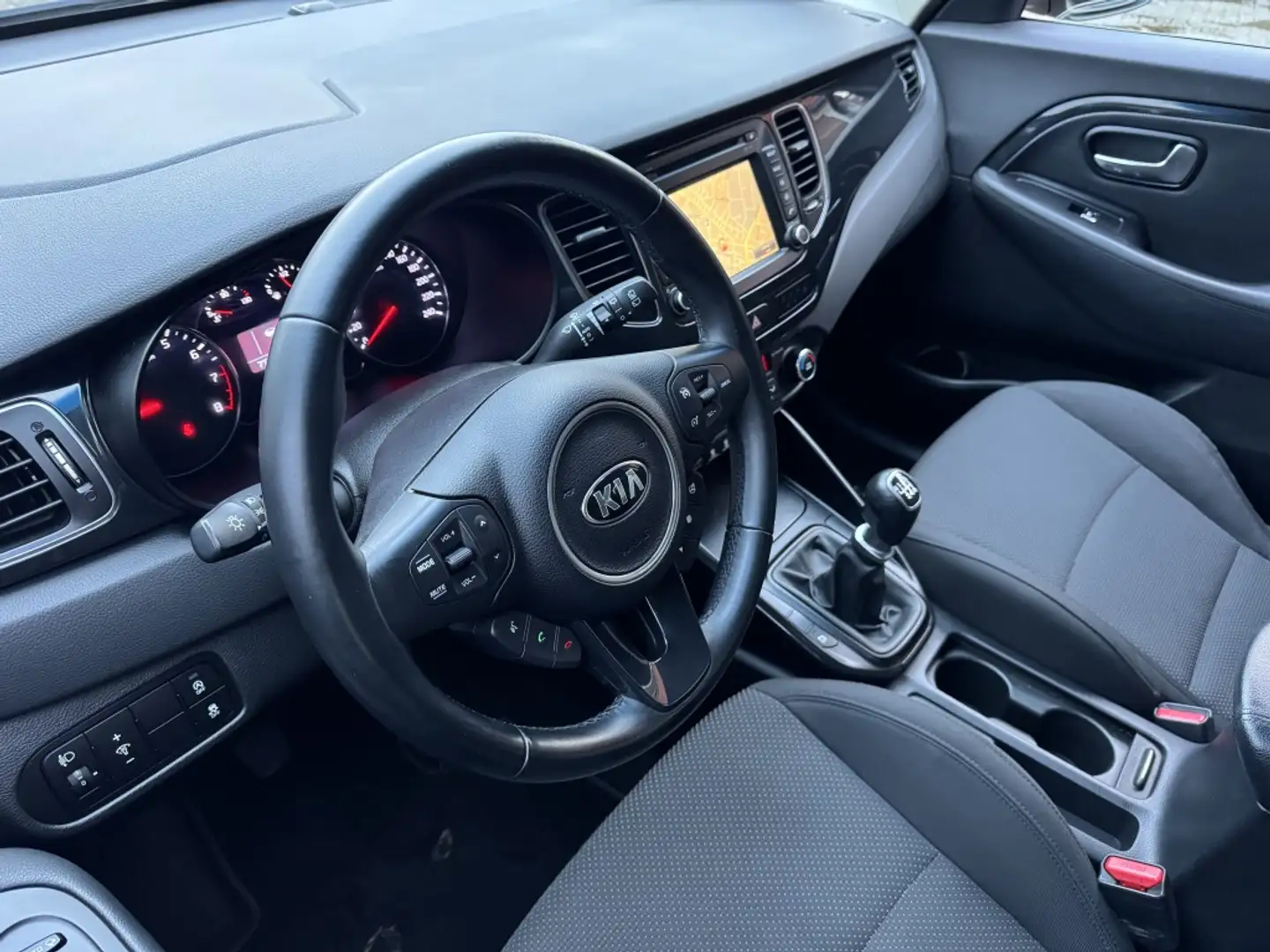 Kia Carens 1.6 GDi Bns Pack NAVi 7-PERSOONS Grijs - 2
