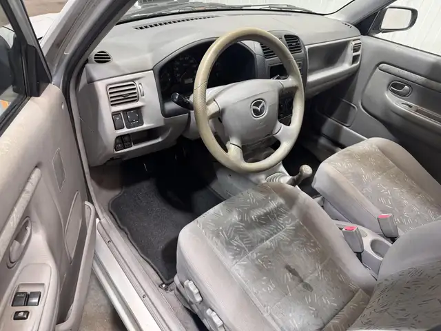 Mazda Demio view 9