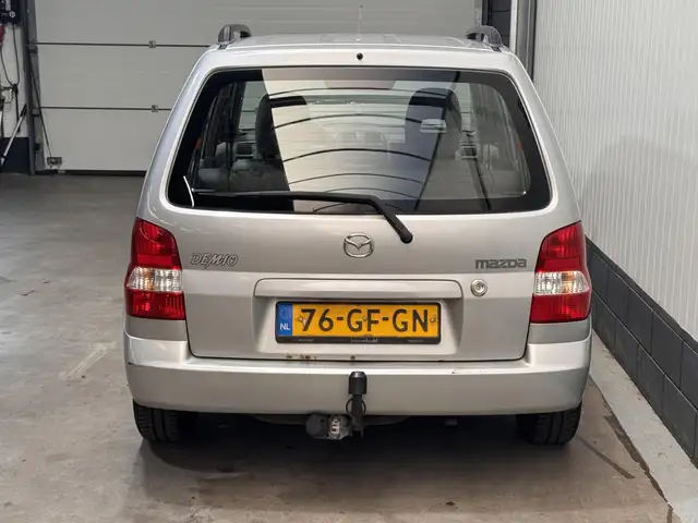 Mazda Demio view 6