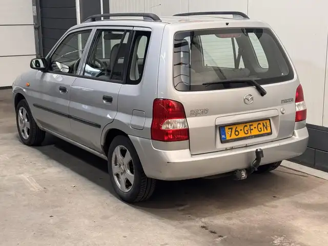 Mazda Demio view 7