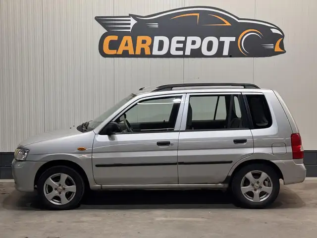 Mazda Demio view 8