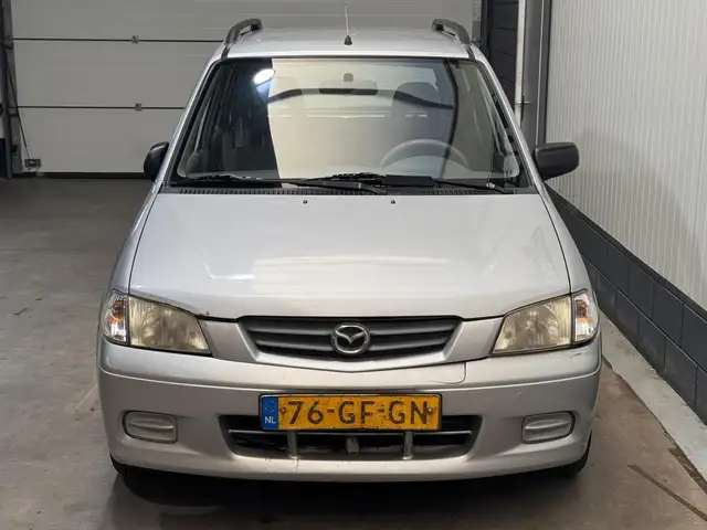 Mazda Demio view 2