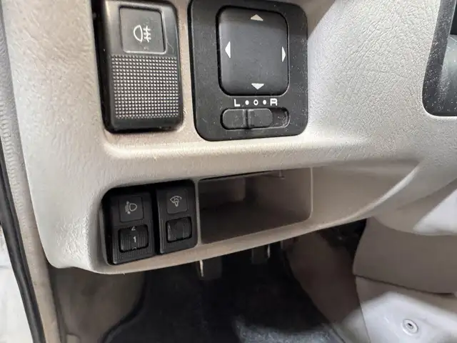 Mazda Demio view 16