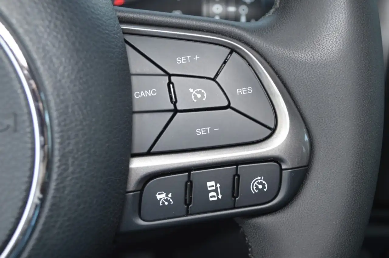 Jeep Renegade 1.6 Mjt 130 CV Limited, миниатюра 14