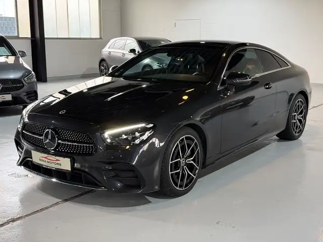 Mercedes-Benz E 200 Coupe AMG Pano LED Assist Wide Screen