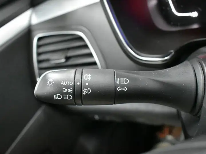Renault Talismán 2021, foto 11