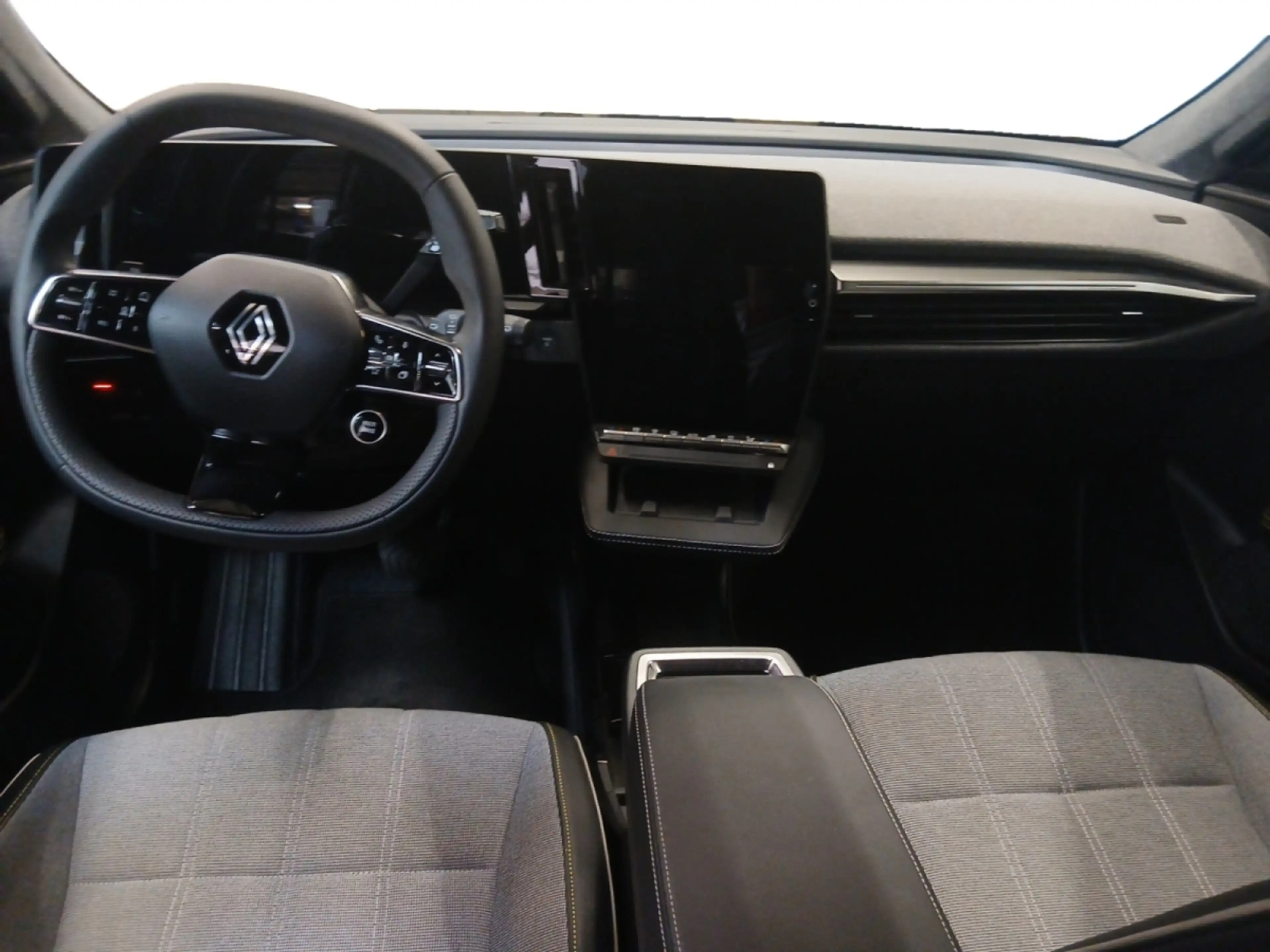 Renault Scenic TECHNO 220 LONG RANGE — photo 8