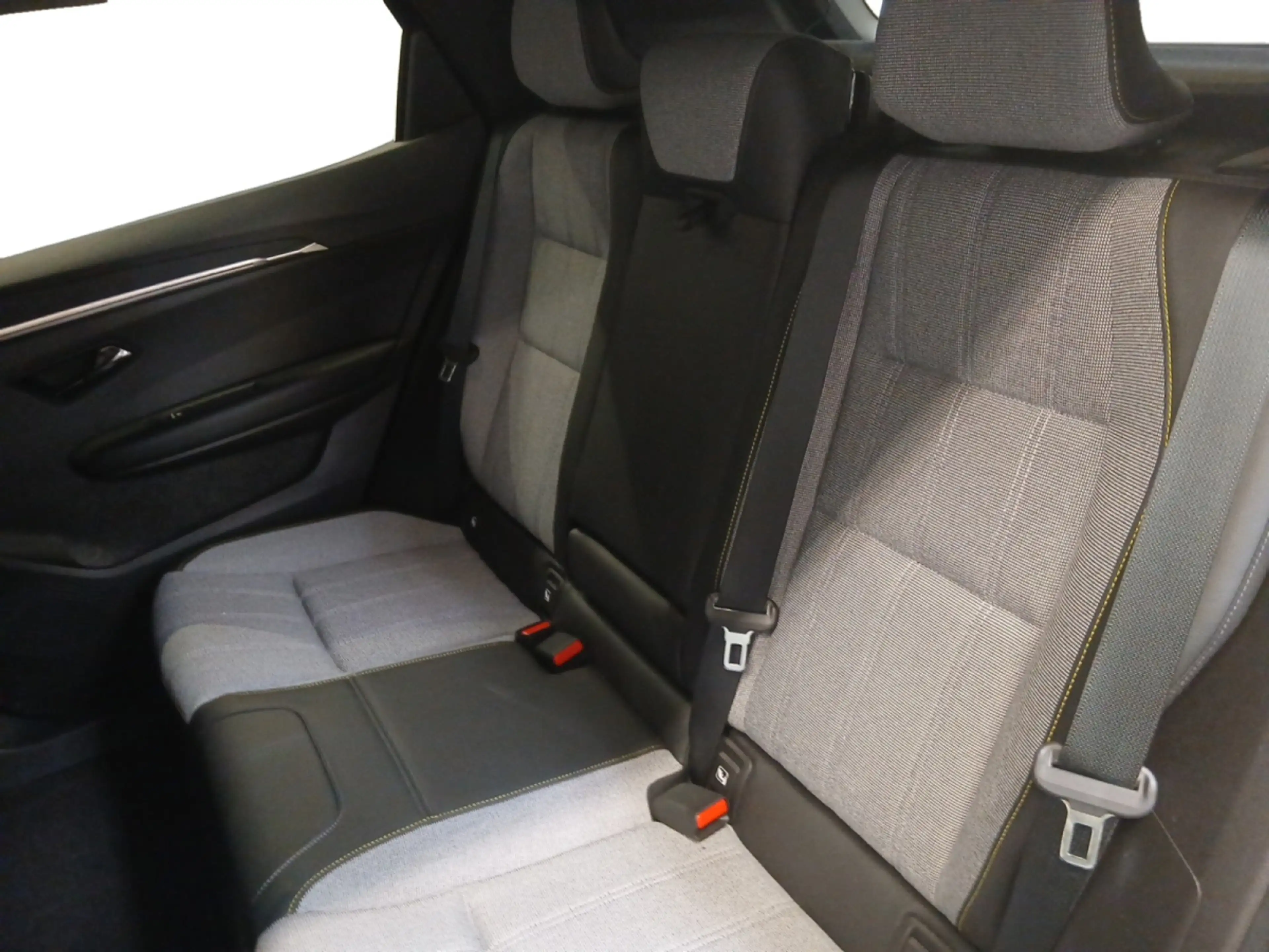 Renault Scenic TECHNO 220 LONG RANGE — photo 9