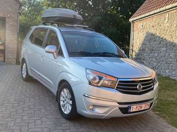 Rodius 2.0 SV200e-XDi 2WD Crystal