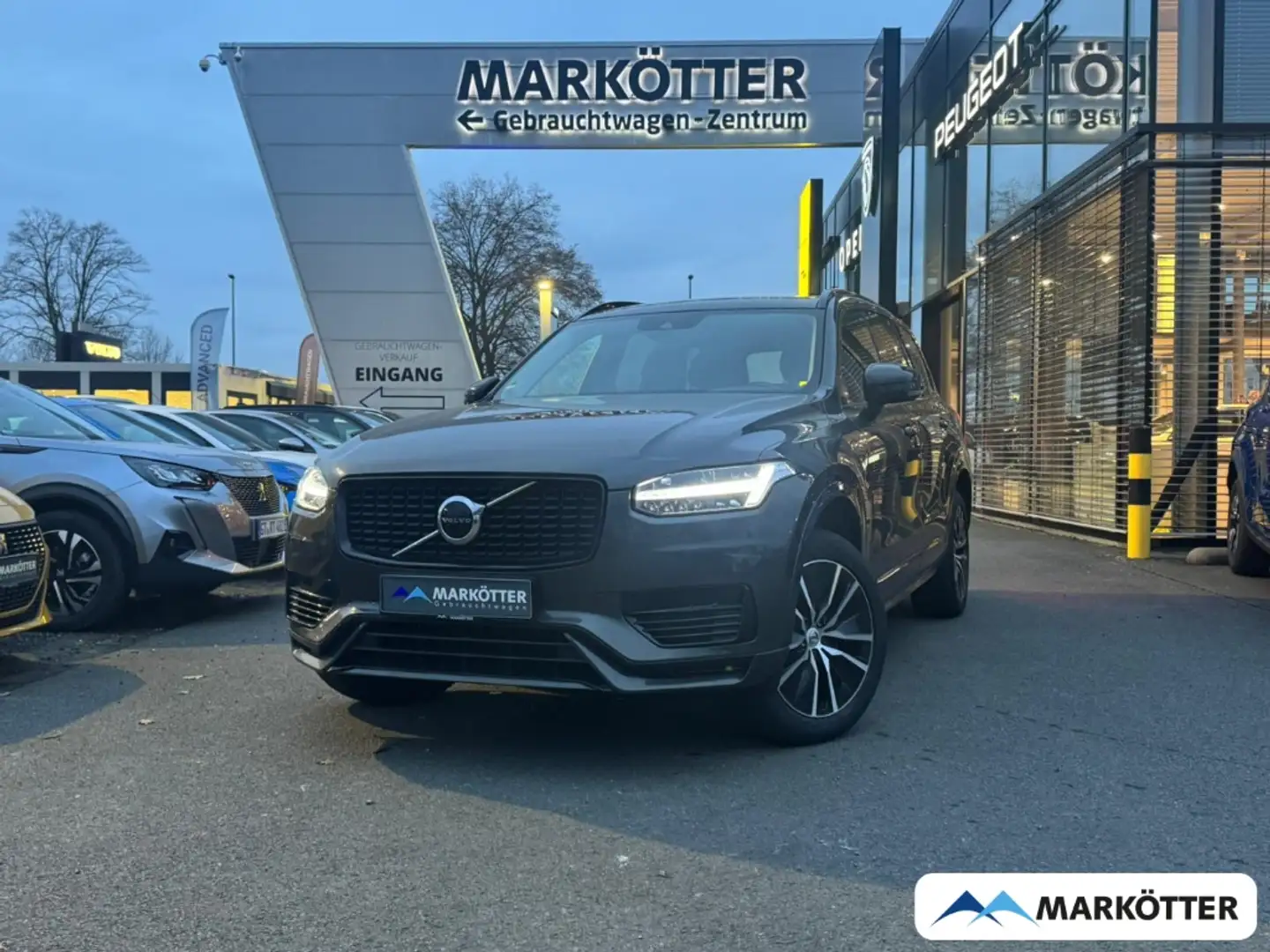 Volvo XC90 T8 R Design AWD 7-Sitzer SHZ/ACC/CAM/LKHZ Grau - 1
