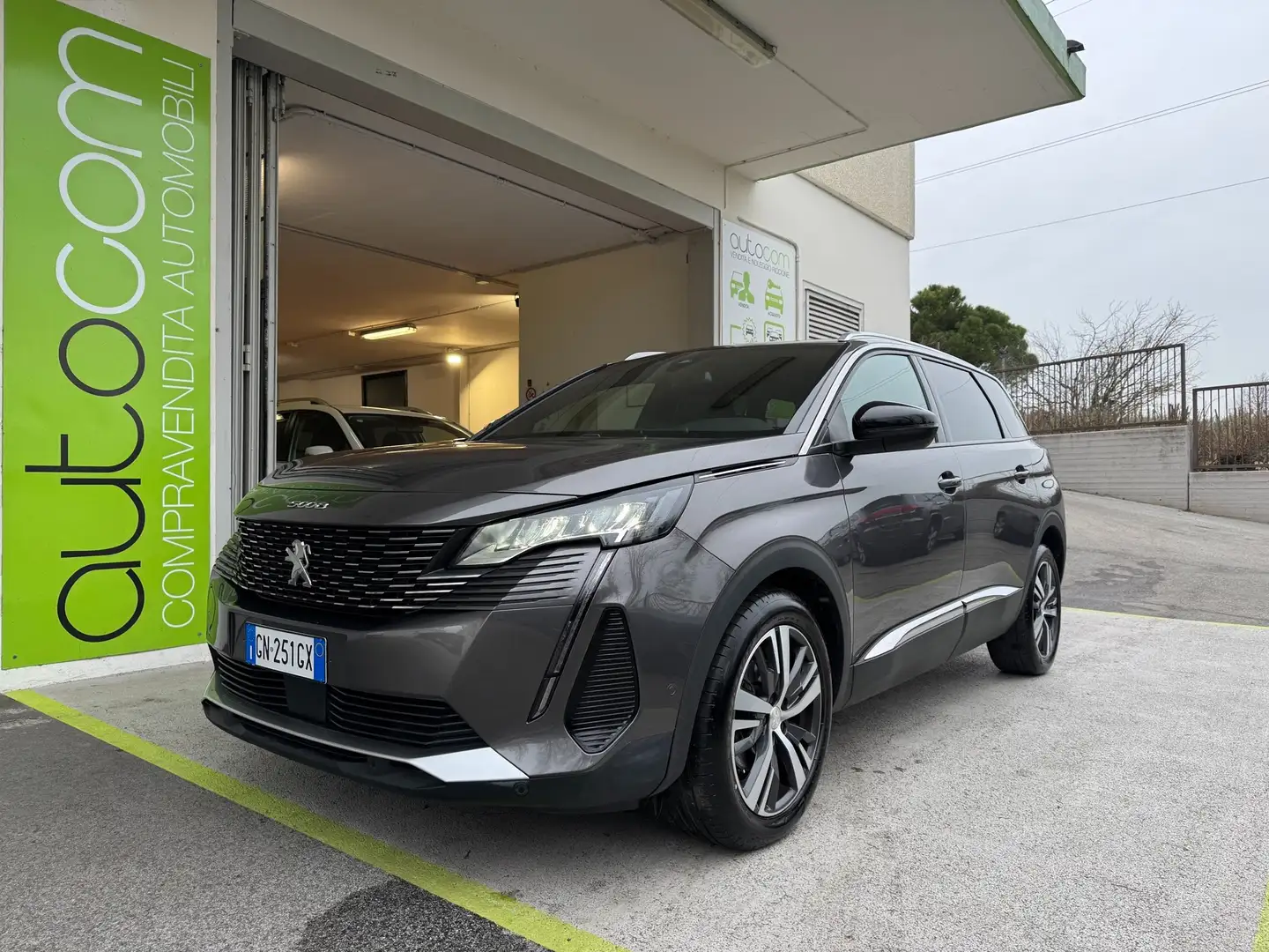 Peugeot 5008 1.5 bluehdi AllurePack 7P CARPLAY GARANZIA 36 MESI Grigio - 1