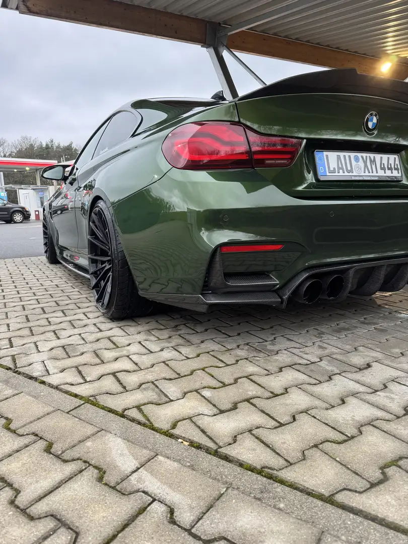 BMW M4 M4 Coupe DKG Competition Grün - 2