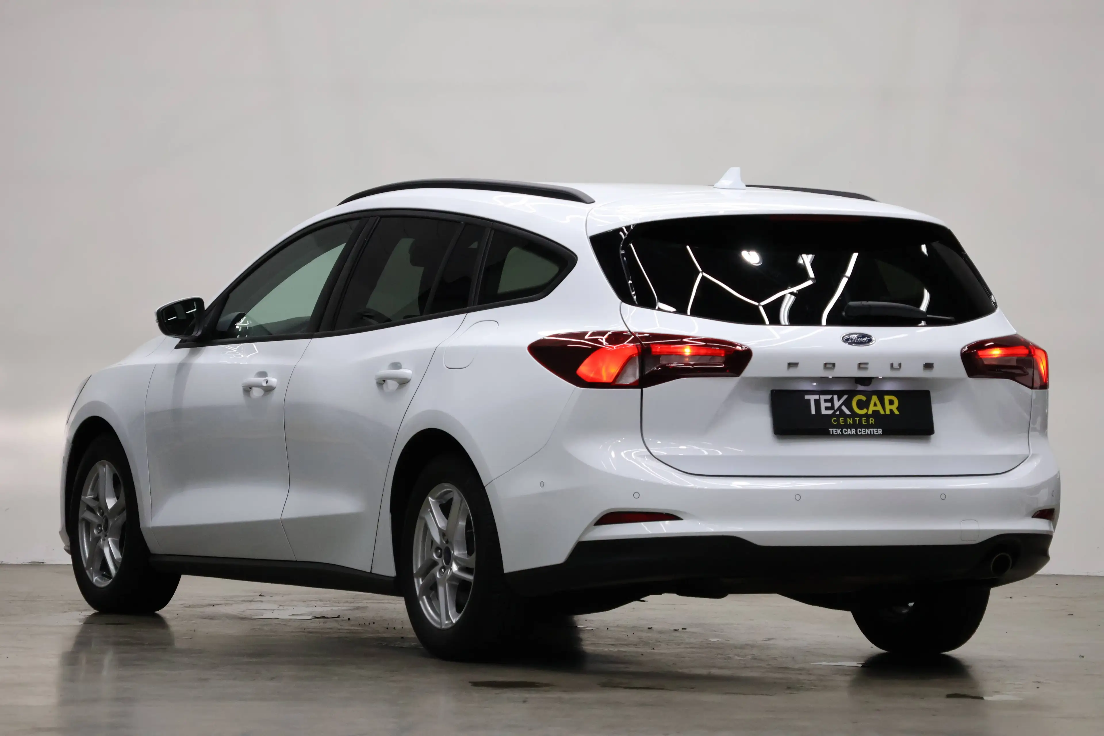 Ford Focus 1.5 EcoBlue Facelift Full option 12M Garantie — photo 4