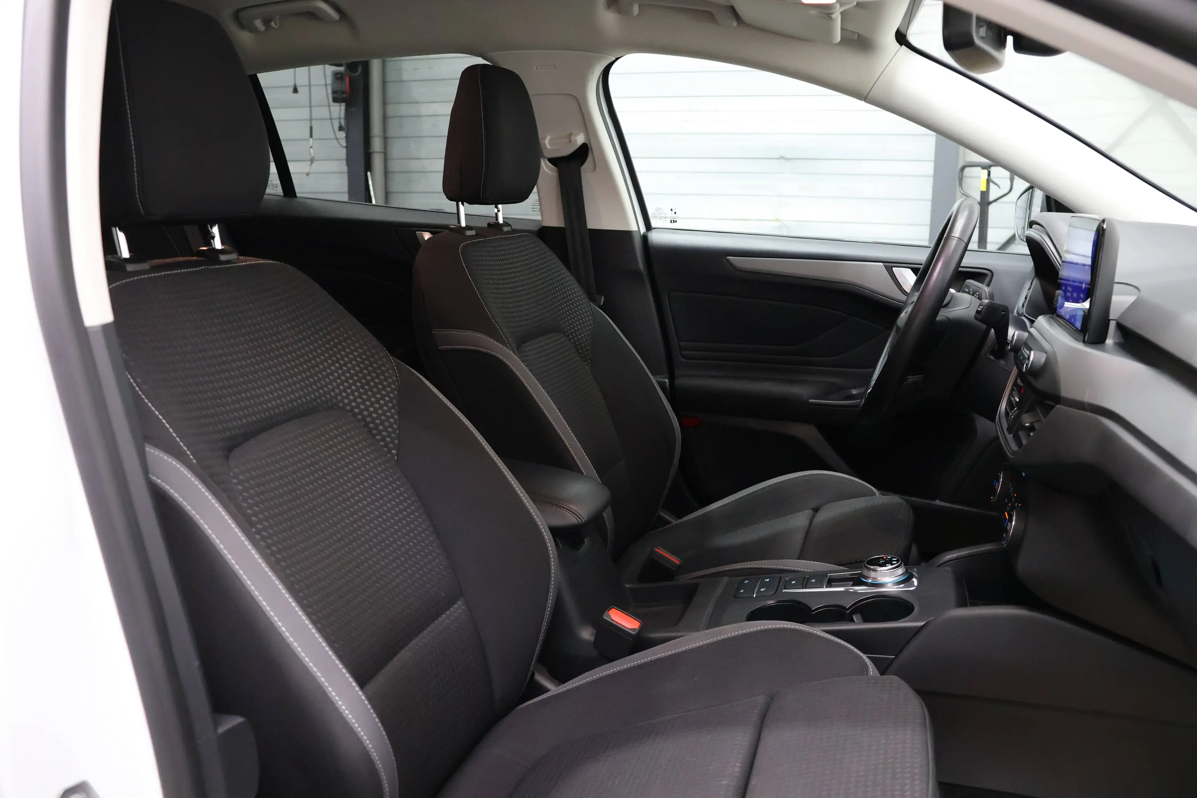 Ford Focus 1.5 EcoBlue Facelift Full option 12M Garantie — photo 12
