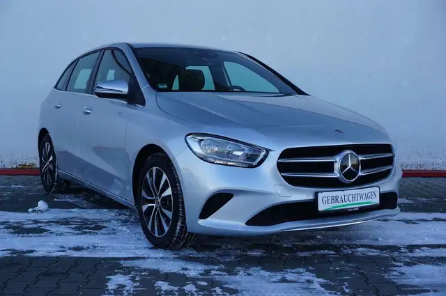 Mercedes-Benz B 250 e 8G EQ Plug-In Hybrid ACC Distronic 24g