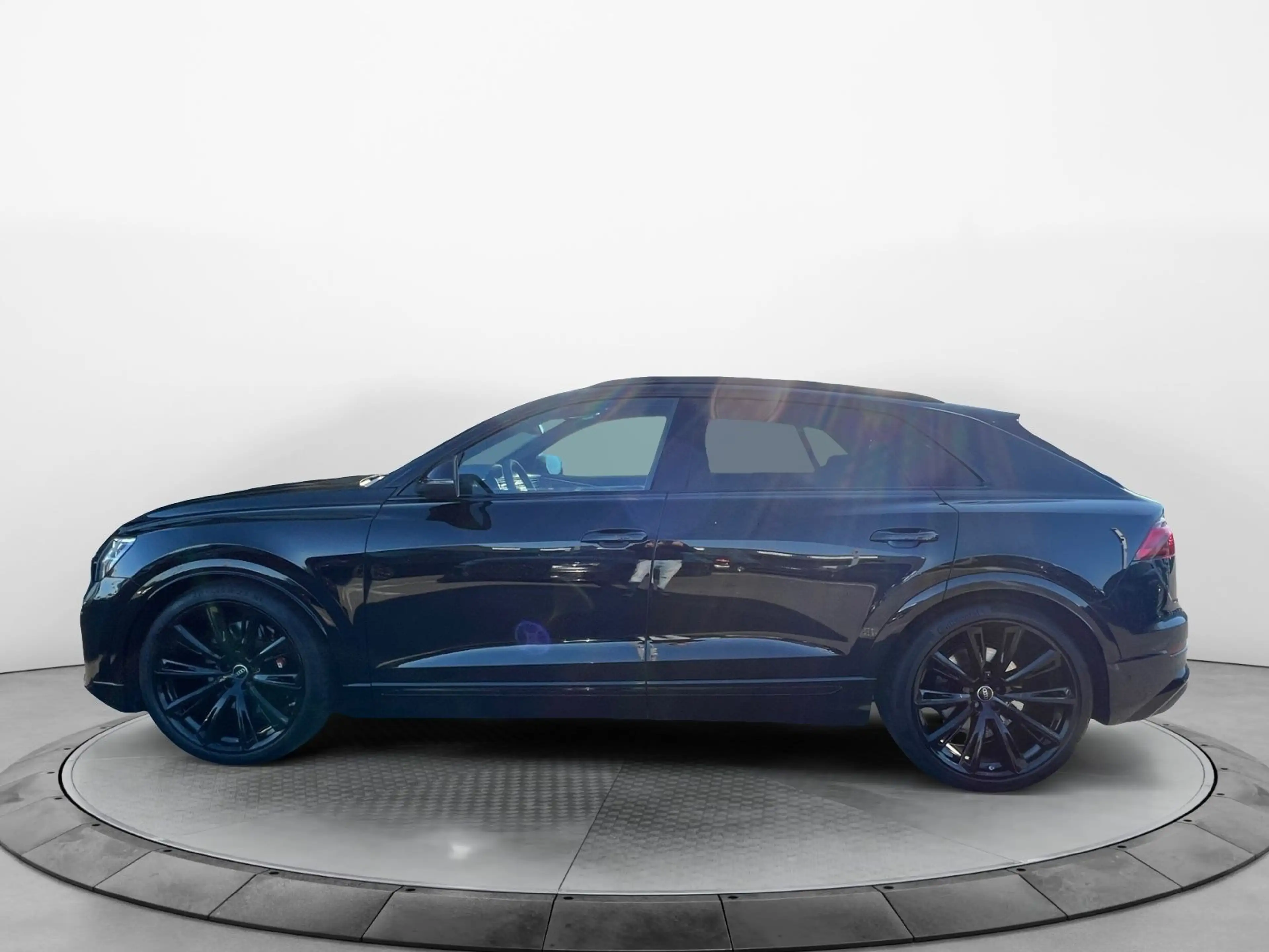 Audi SQ8 4.0 TFSI q. Tiptr., AHK, Pano, Standh. — photo 2