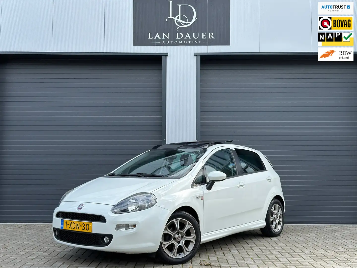 Fiat Punto Evo 0.9 TwinAir Lounge / Schuifdak / Pano / Navi Blanc - 1