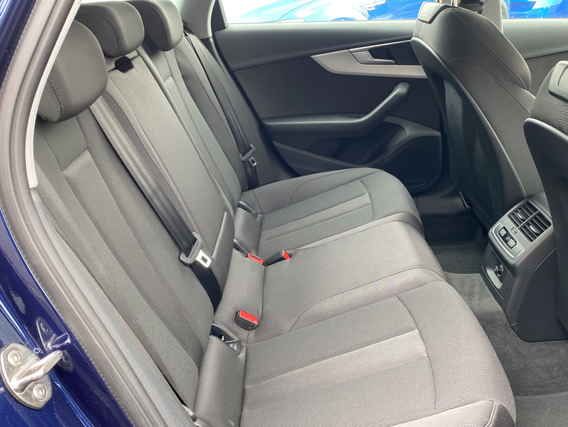Audi A4 Avant 40 TFSI S line*Navi*ACC*LED*PDC*DAB* — photo 10