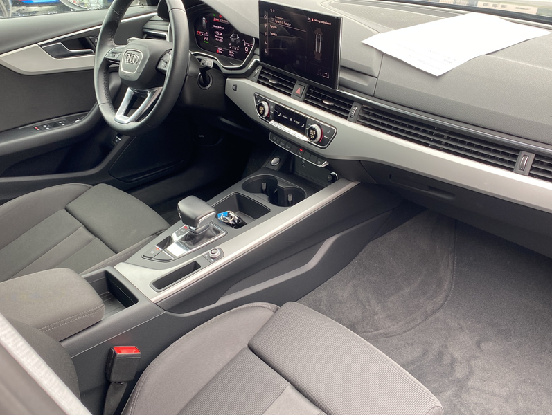Audi A4 Avant 40 TFSI S line*Navi*ACC*LED*PDC*DAB* — photo 11