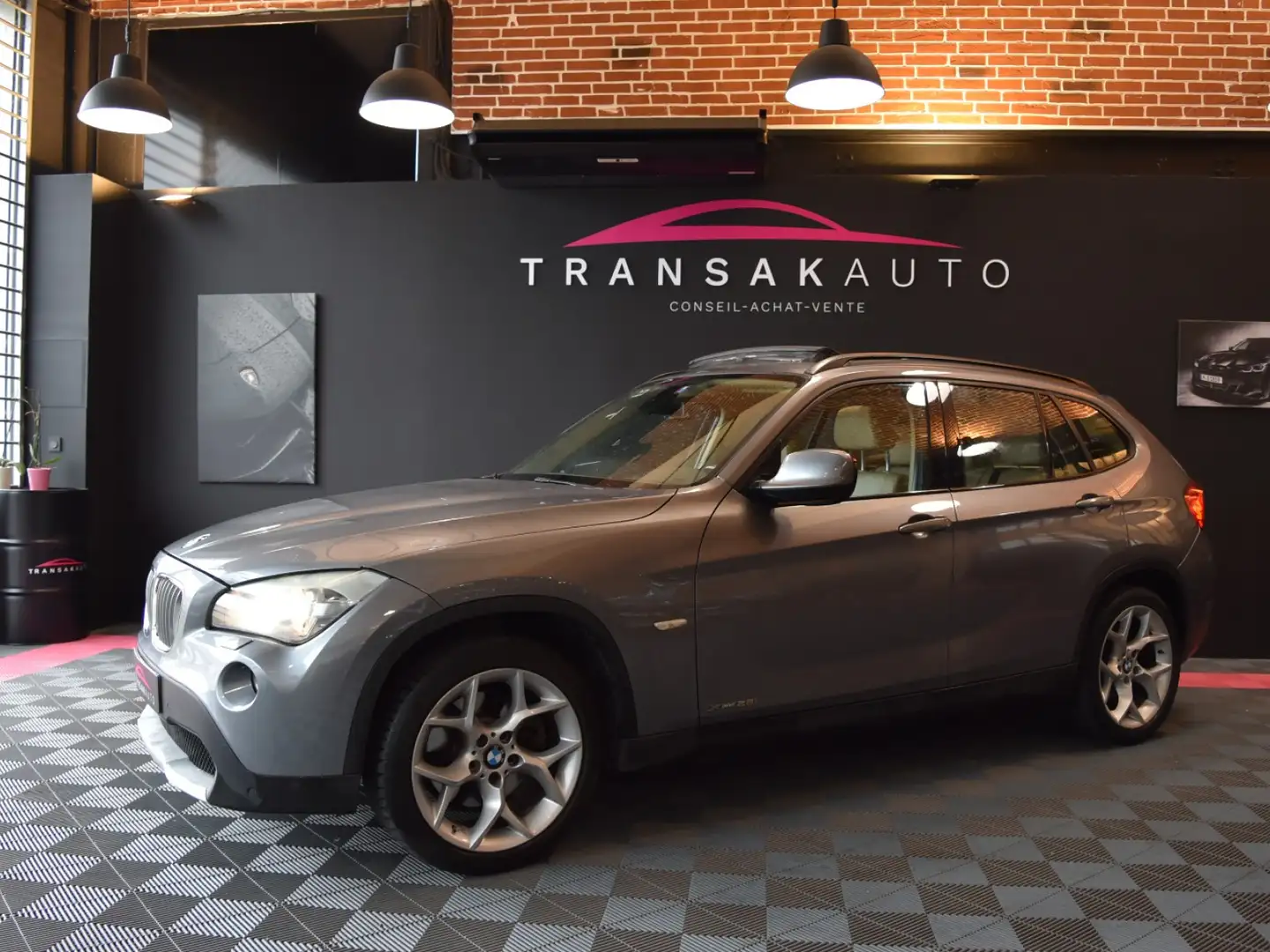 BMW X1 X1 xDrive 28i 245 ch Luxe A Gris - 1