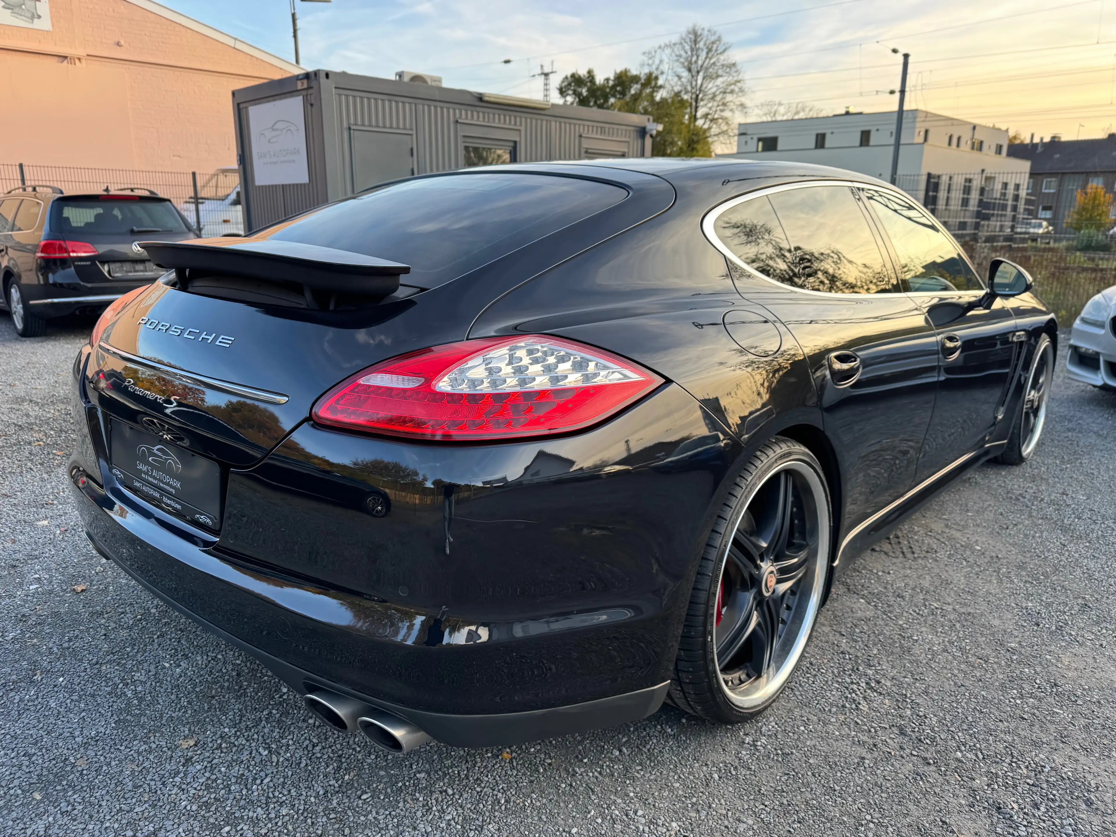 Porsche Panamera S BOSE 22" SHZ SCHIEBEDACH GARANTIE — photo 4