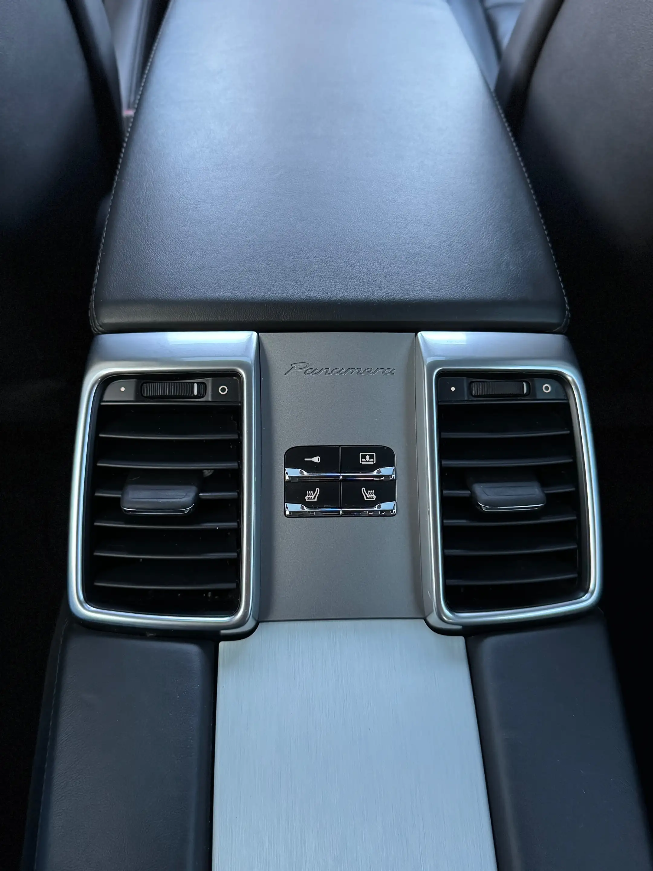 Porsche Panamera S BOSE 22" SHZ SCHIEBEDACH GARANTIE — photo 14