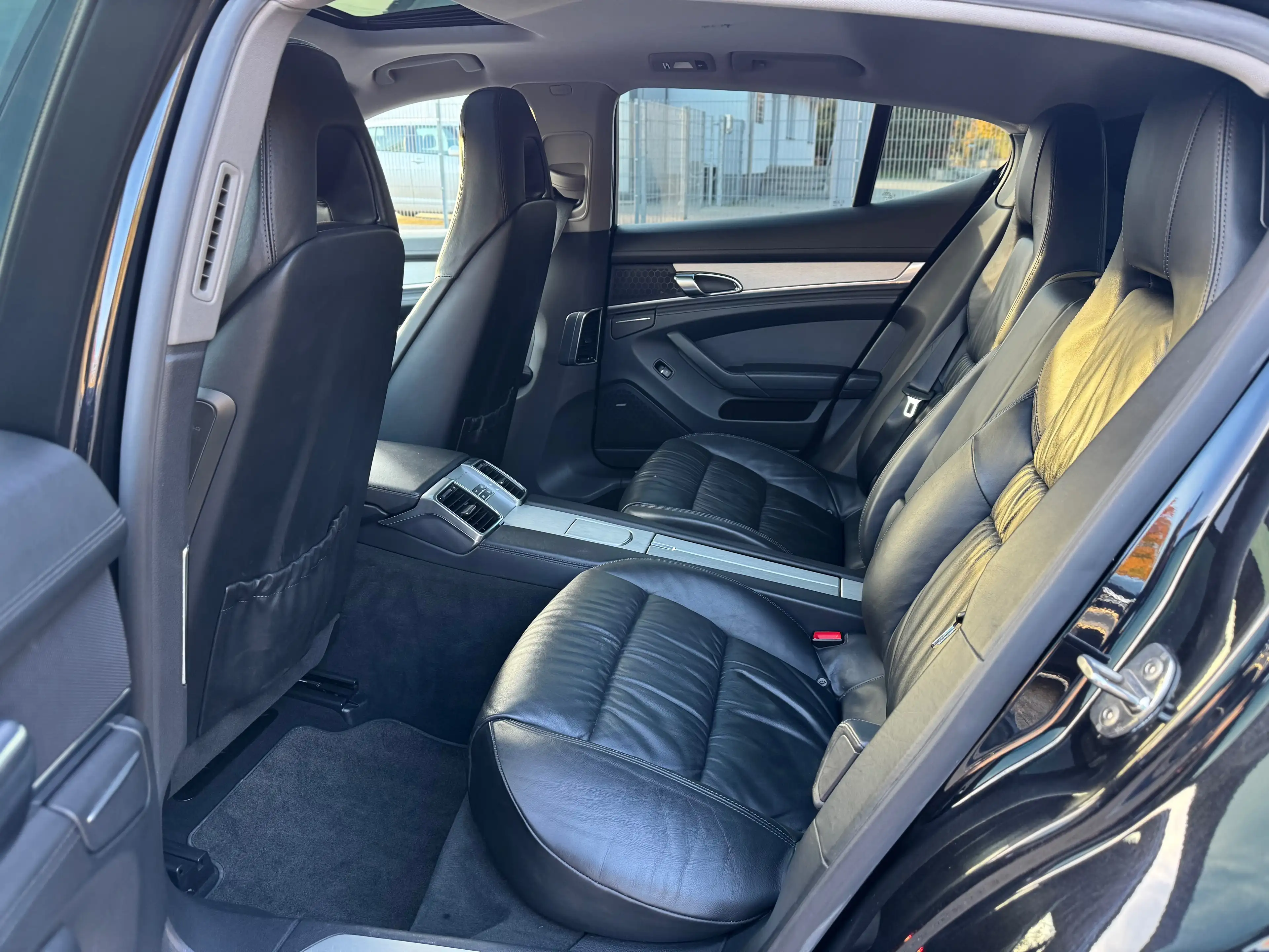 Porsche Panamera S BOSE 22" SHZ SCHIEBEDACH GARANTIE — photo 13