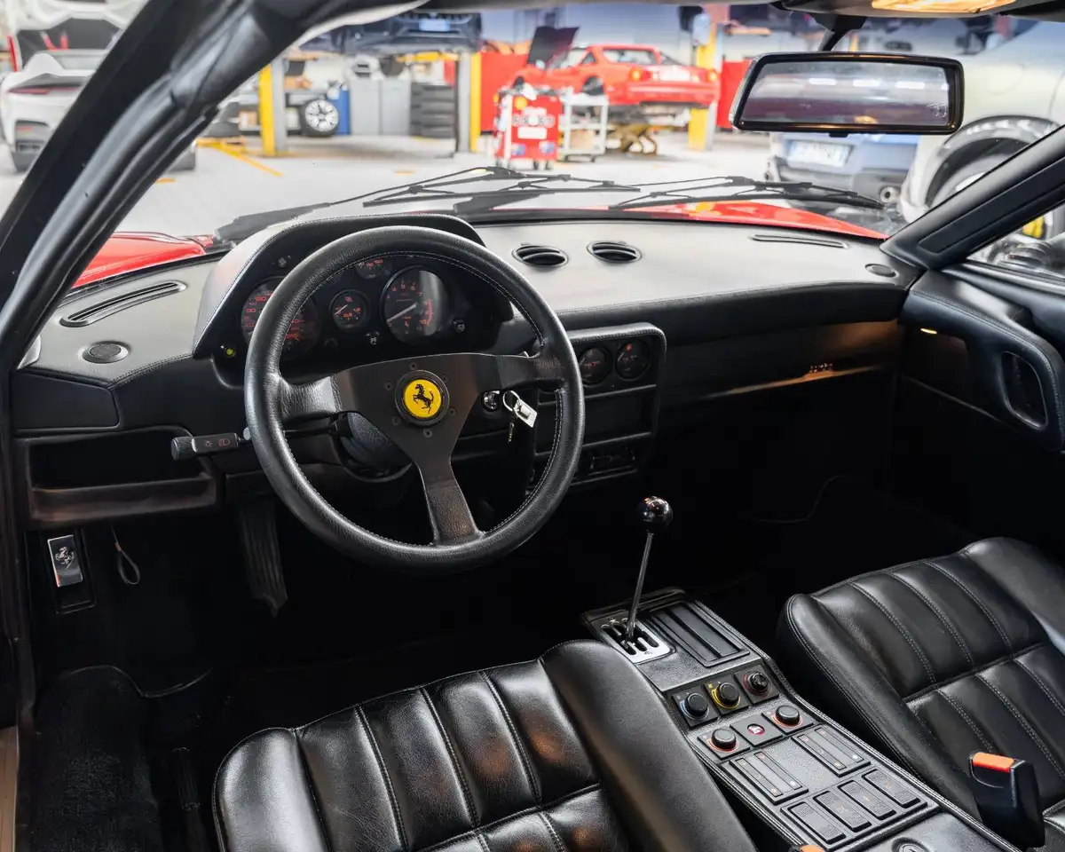Ferrari 208 GTS turbo intercooler 4900 KM!!! CERTIFICAZIONE FERRARI CLASSICHE, foto 11
