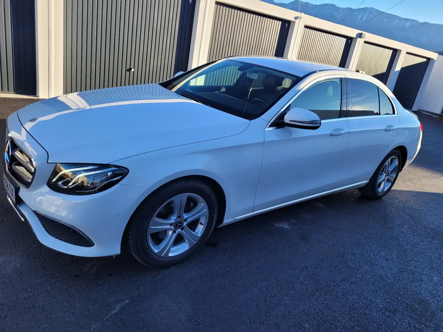 Mercedes-Benz E 200 d Avantgarde Aut. - 1