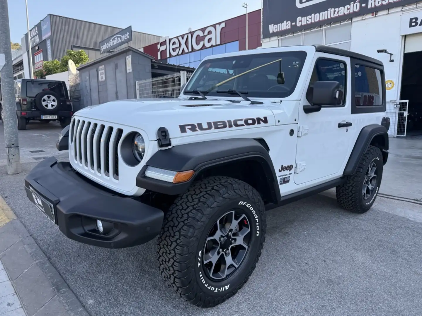 Jeep Wrangler 2.0T GME Rubicon 8ATX 197KW Blanco - 1