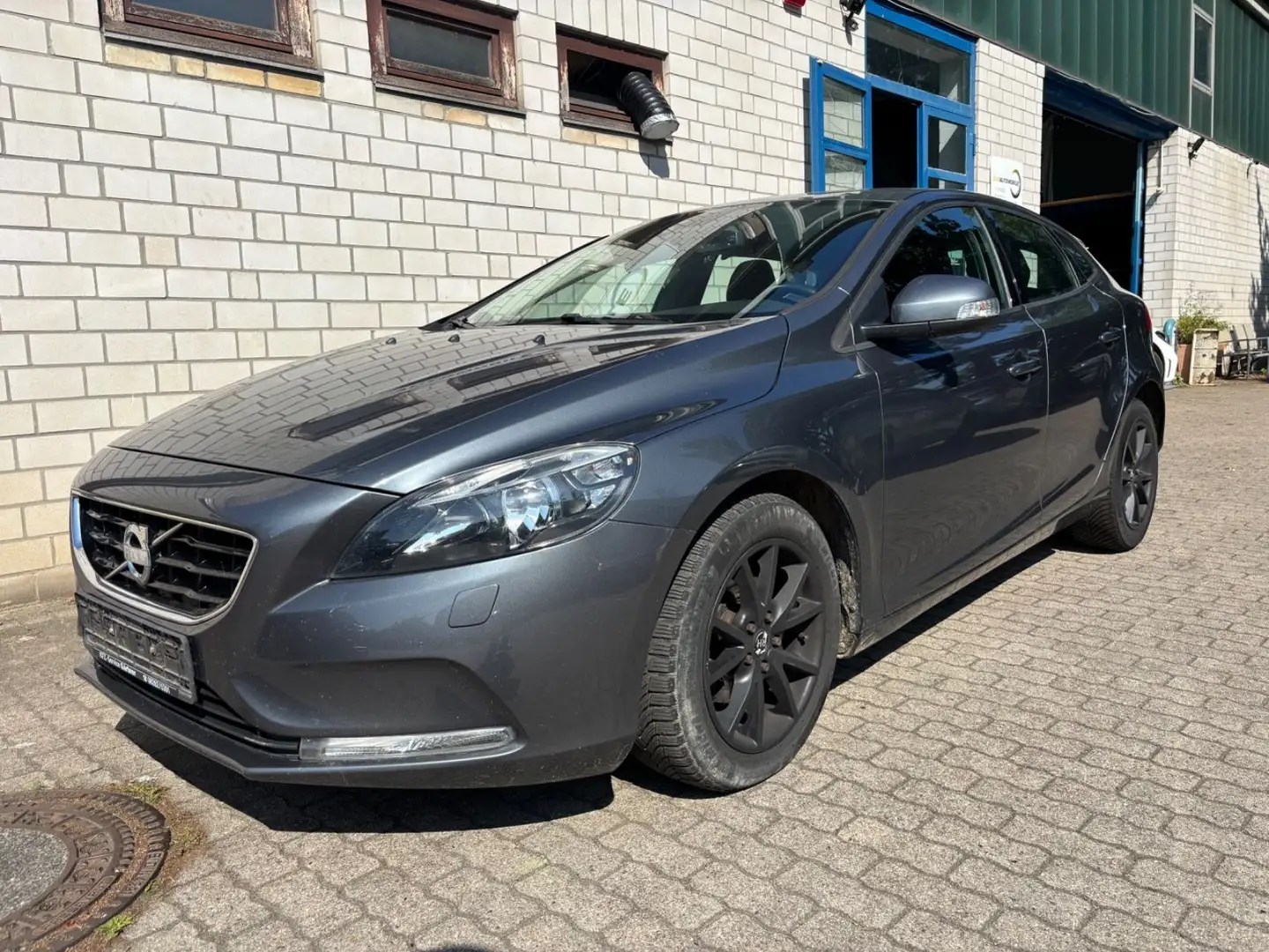 Volvo V40 D2 Kinetic Business 2.Hand/Scheckheft Szary - 2