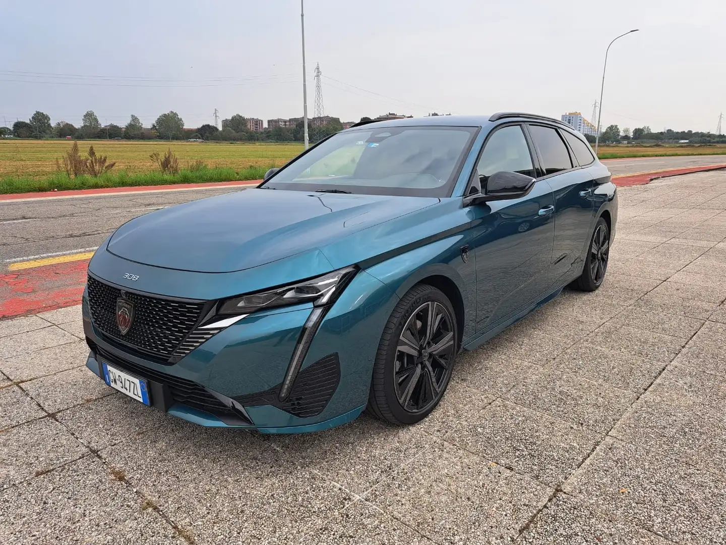 Peugeot 308 308  SW SW 1.5 bluehdi GT EAT8 130 CV AUTOCARRO Blu/Azzurro - 1