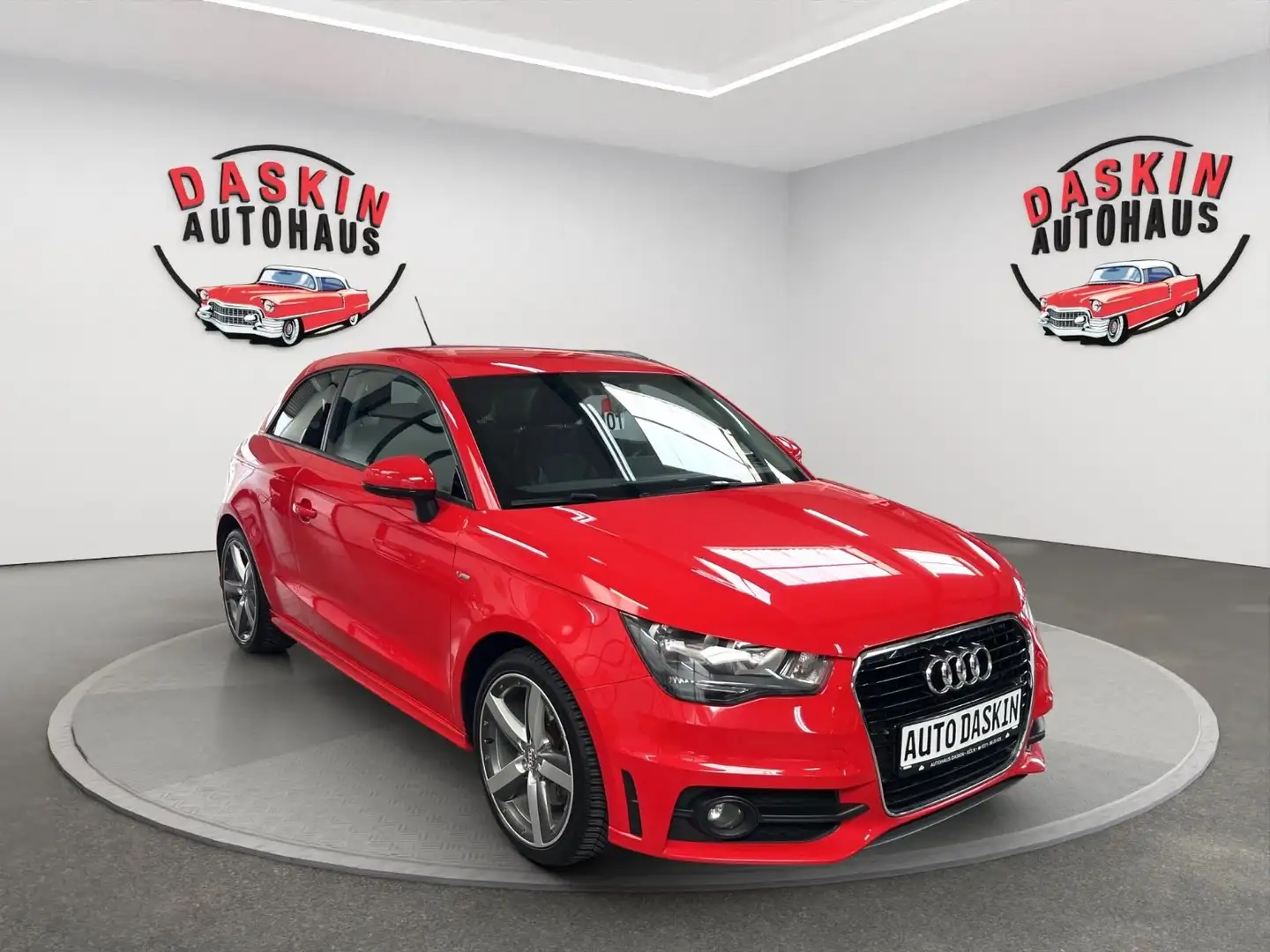 Audi A1 S-Line SCHECKHEFT/SITZHZG/TÜV NEU Rot - 1