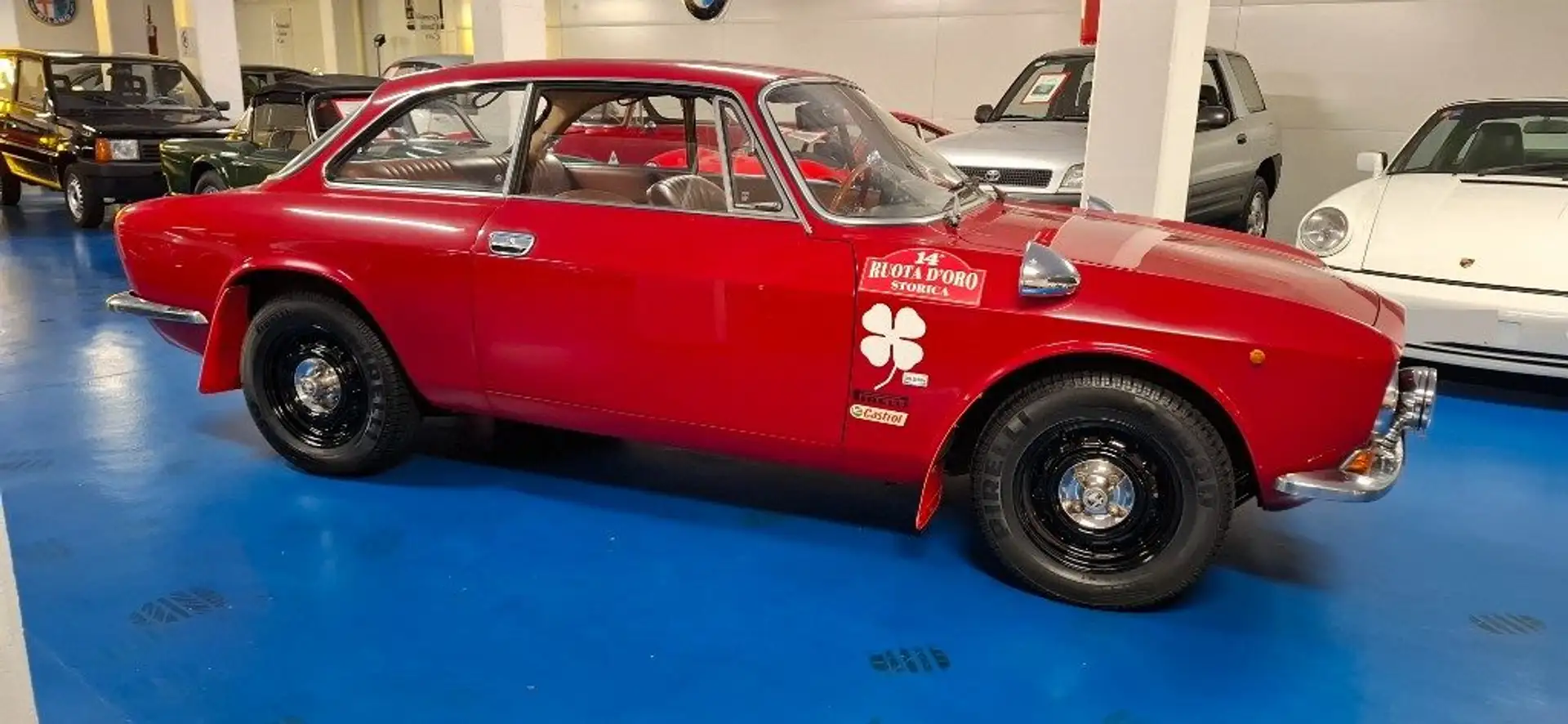 Alfa Romeo GT 1.300 ITALIANA DA SEMPRE Rouge - 2