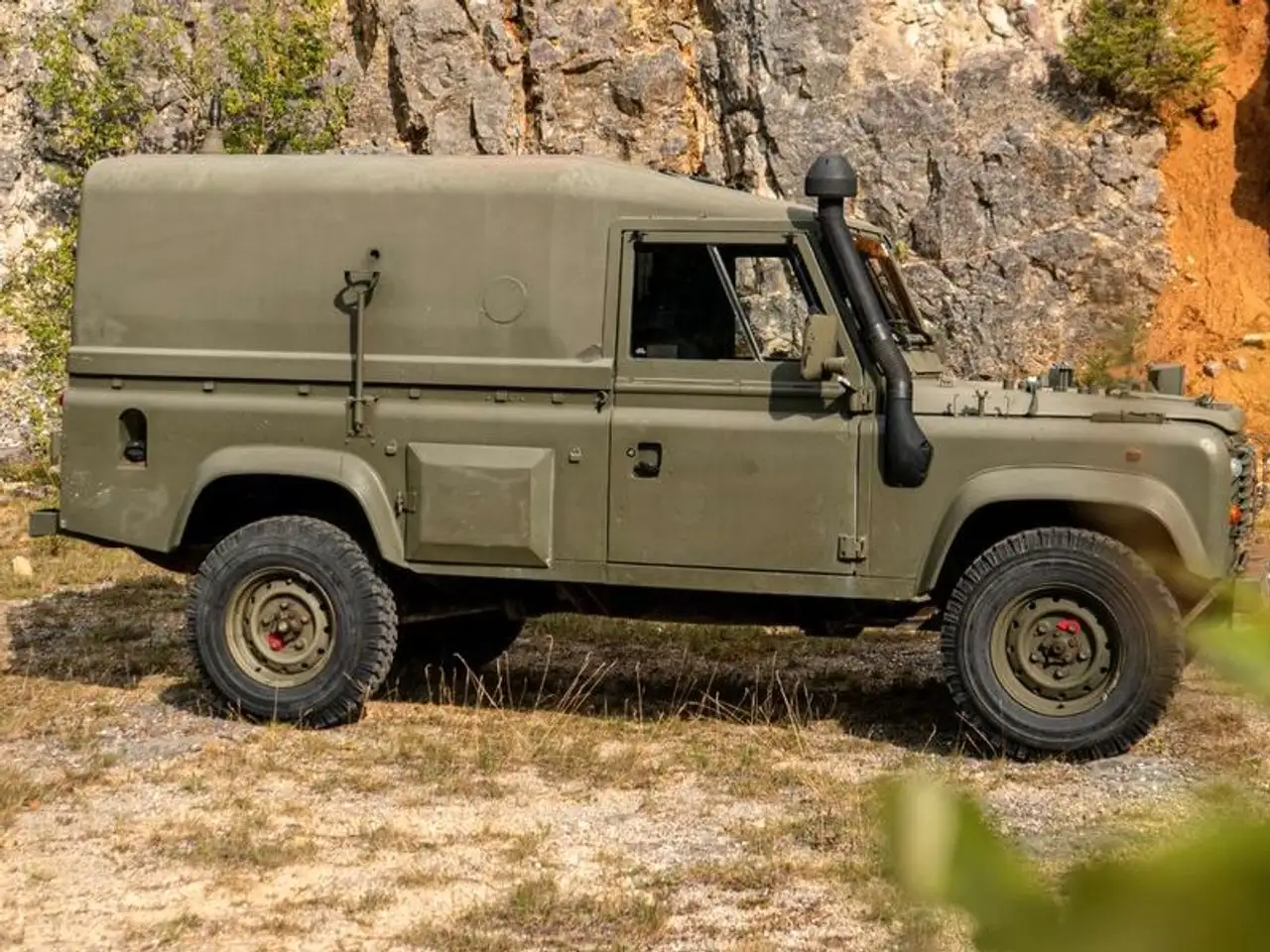 Land Rover Defender, foto 1