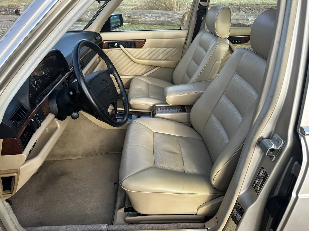 Mercedes-Benz S 560 SEL, foto 8