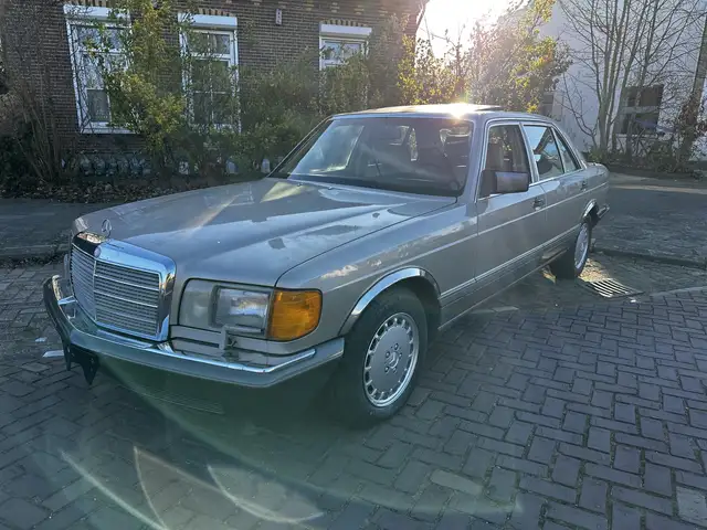 Mercedes-Benz S 560 SEL