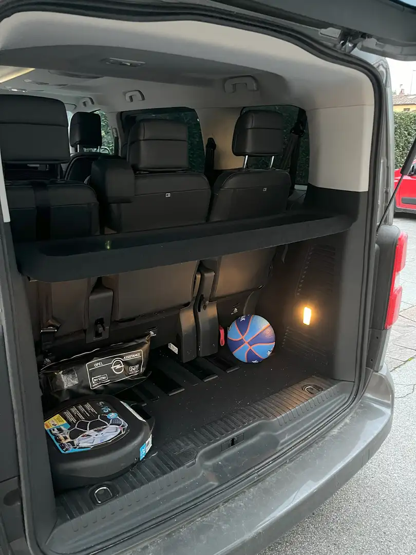 Opel Zafira Life Grigio - 2