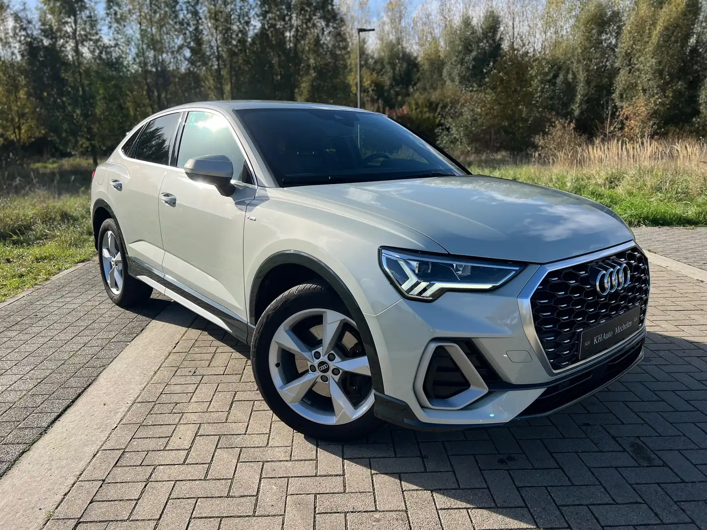 Audi Q3 Sportback S-Line e-tron 45 TFSIe 245pk Garantie Blanc - 1